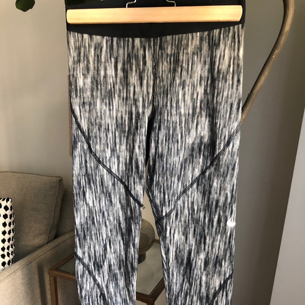 Nike Hyperwarm Leggings